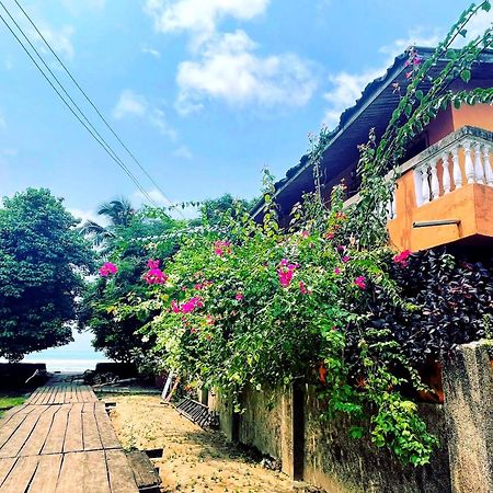 Busua Inn 外观 照片