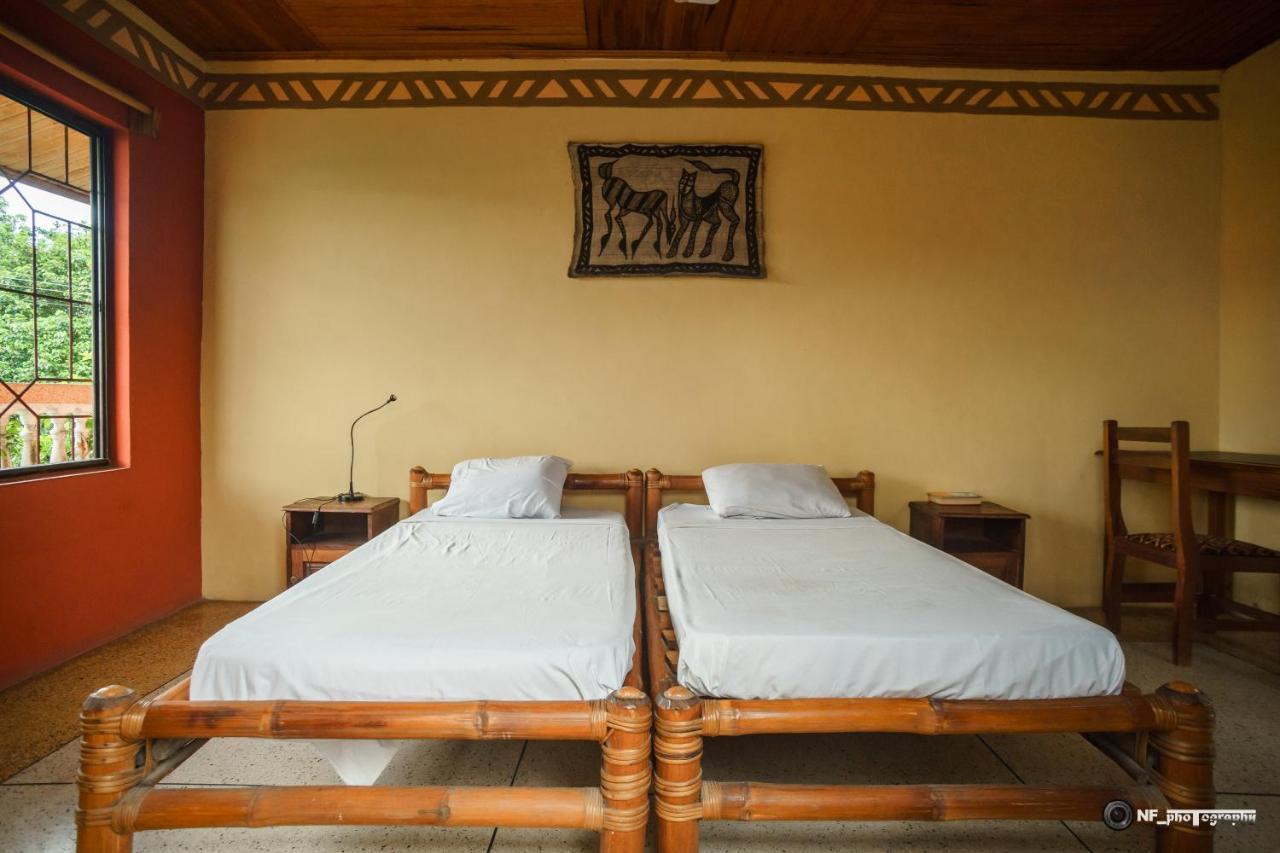 Busua Inn 外观 照片